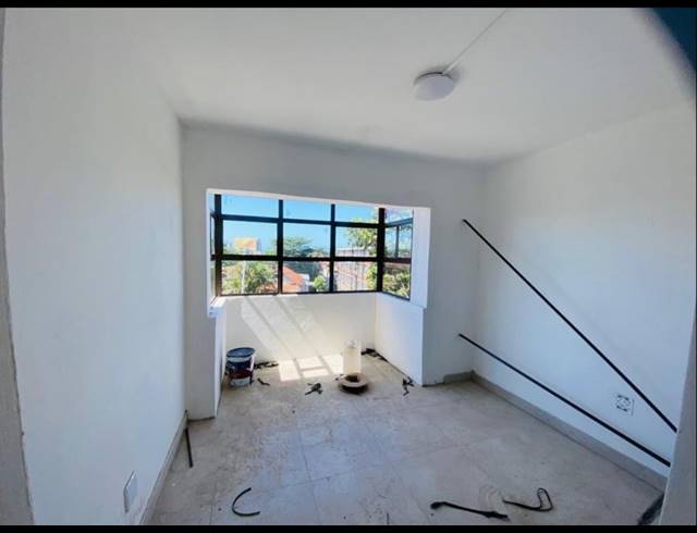11 BEDROOM APARTMENT BLOCK FOR SALE IN GLENWOOD